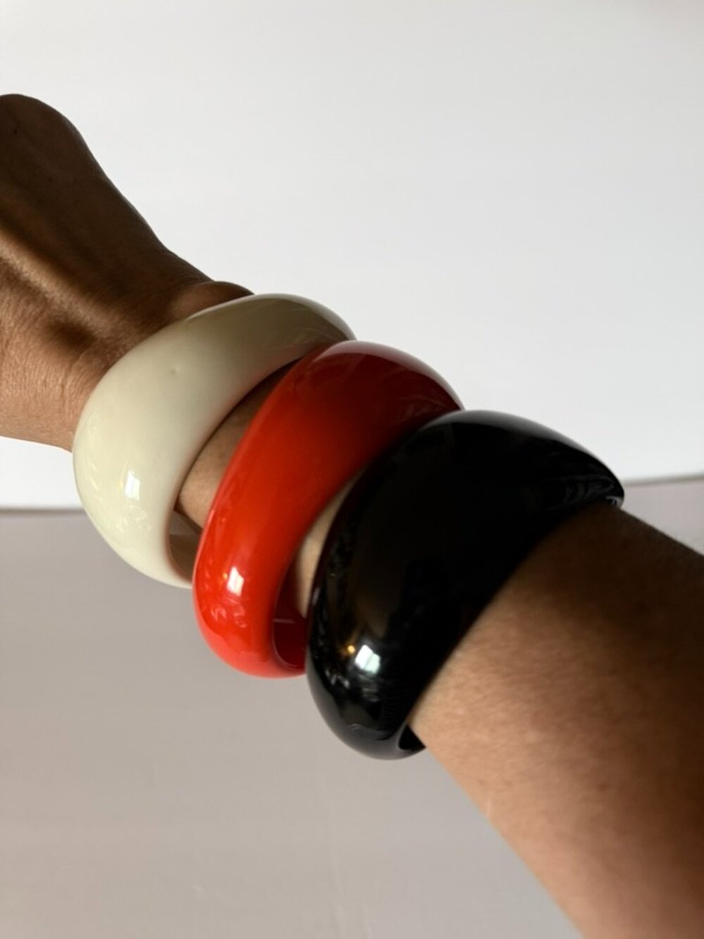 Set of 3 Vintage Chunky Lucite Style Acrylic Stacking Bangle Bracelet Set
